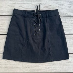 Forever 21 | Black Skirt